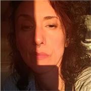 Profesora de yoga. Hatha y vinyasa. Clases multinivel